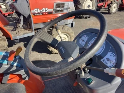 KUBOTA KUBOTA