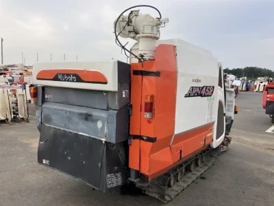 KUBOTA KUBOTA