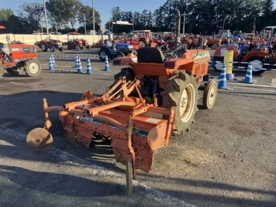 KUBOTA KUBOTA