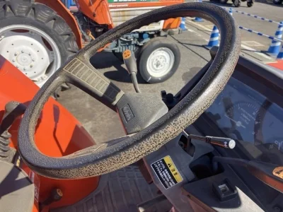 KUBOTA KUBOTA