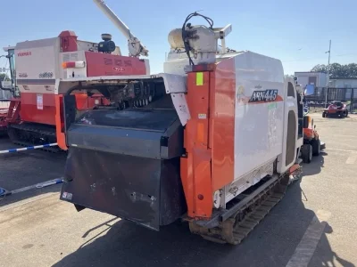 KUBOTA KUBOTA