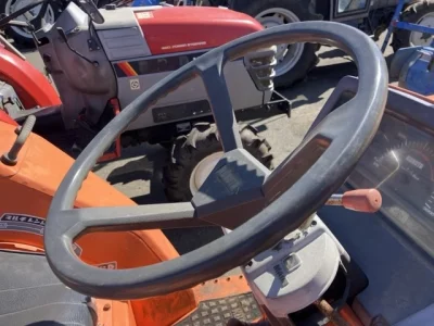 KUBOTA KUBOTA