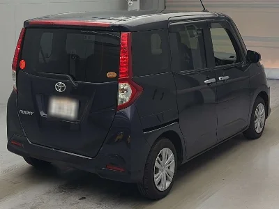 TOYOTA HILUX SURF
