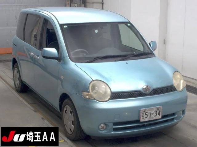Toyota Sienta 2005