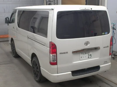 Toyota HiAce Van