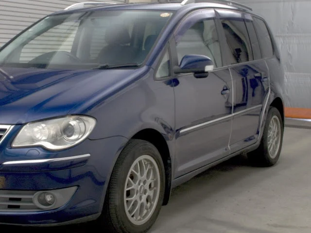 Volkswagen Touran  с аукциона в Японии