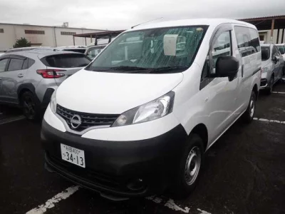 NISSAN NV200 1