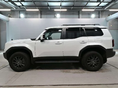 TOYOTA LAND CRUISER 250