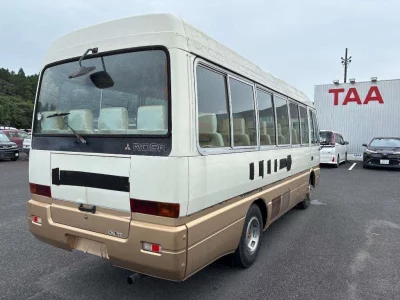 Mitsubishi FUSO ROSA