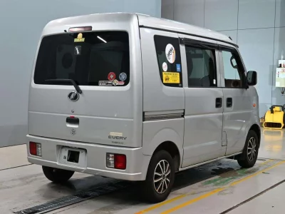 Статистика аукционов Suzuki Every