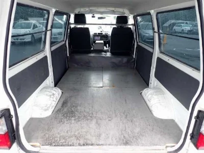 Mazda Bongo Van