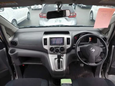 NISSAN NV200 3