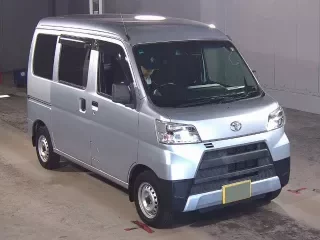 TOYOTA PIXIS VAN