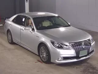 TOYOTA CROWN MAJESTA