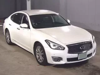 NISSAN FUGA