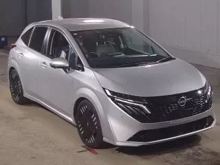 NISSAN AURA