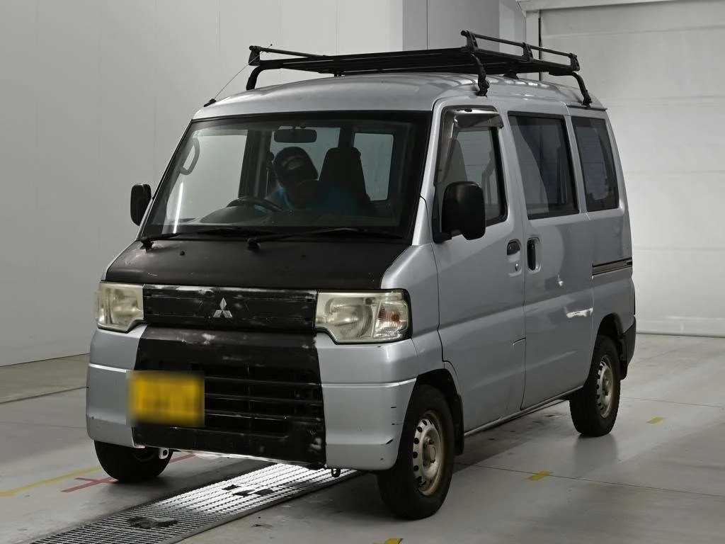 Mitsubishi Minicab 2013