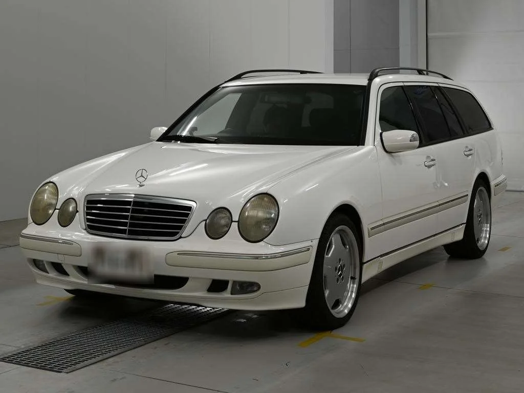 Mercedes-Benz E-Class  с аукциона в Японии