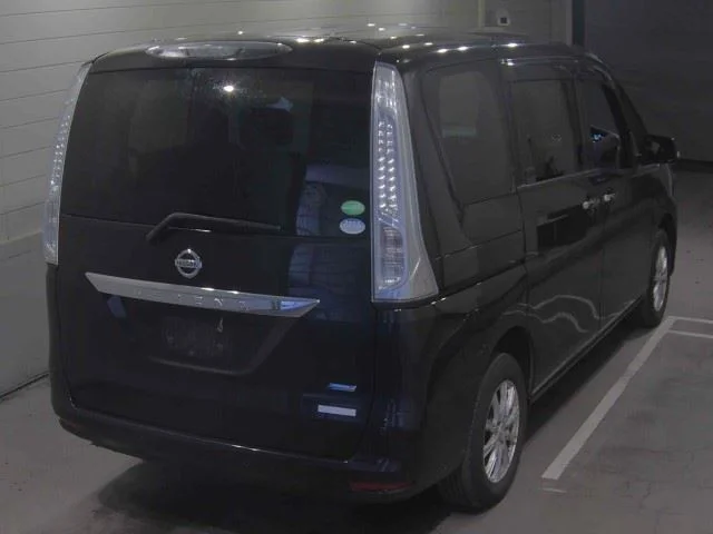 Nissan Serena 2015