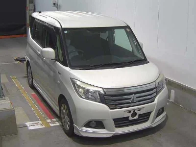 Mitsubishi Delica D:2