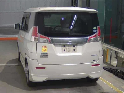 Mitsubishi Delica D:2