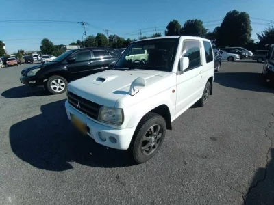 MITSUBISHI PAJERO MINI