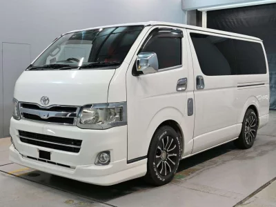 Toyota HiAce Van
