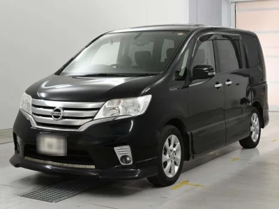 NISSAN SERENA 1