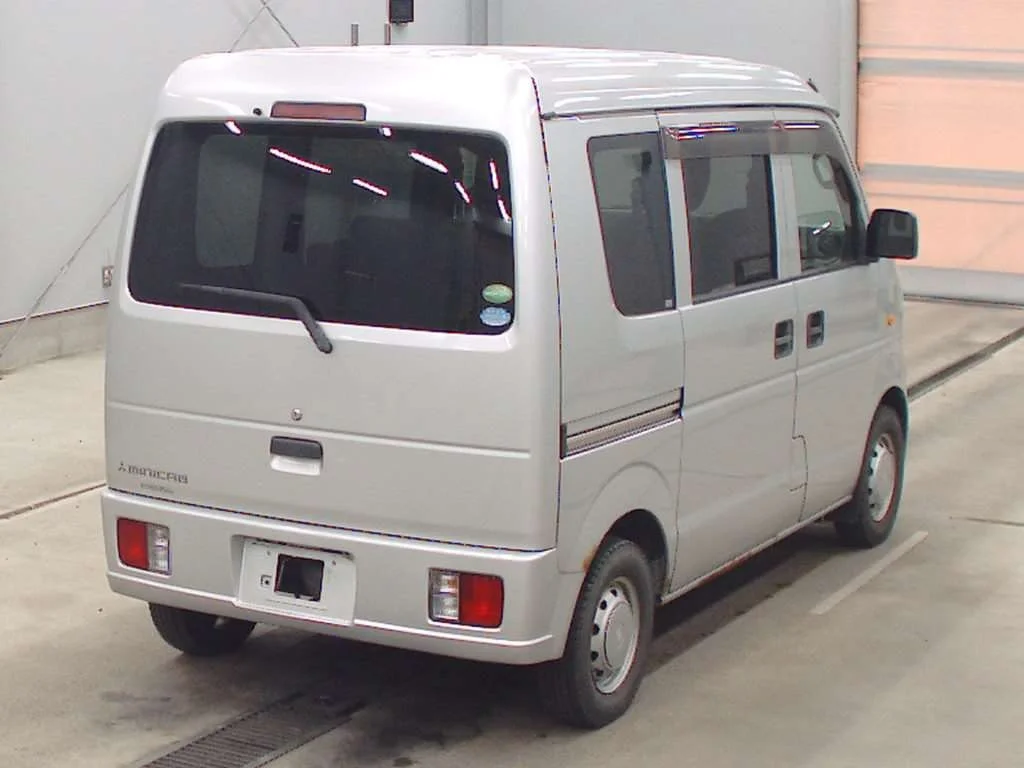 Mitsubishi Minicab  с аукциона в Японии