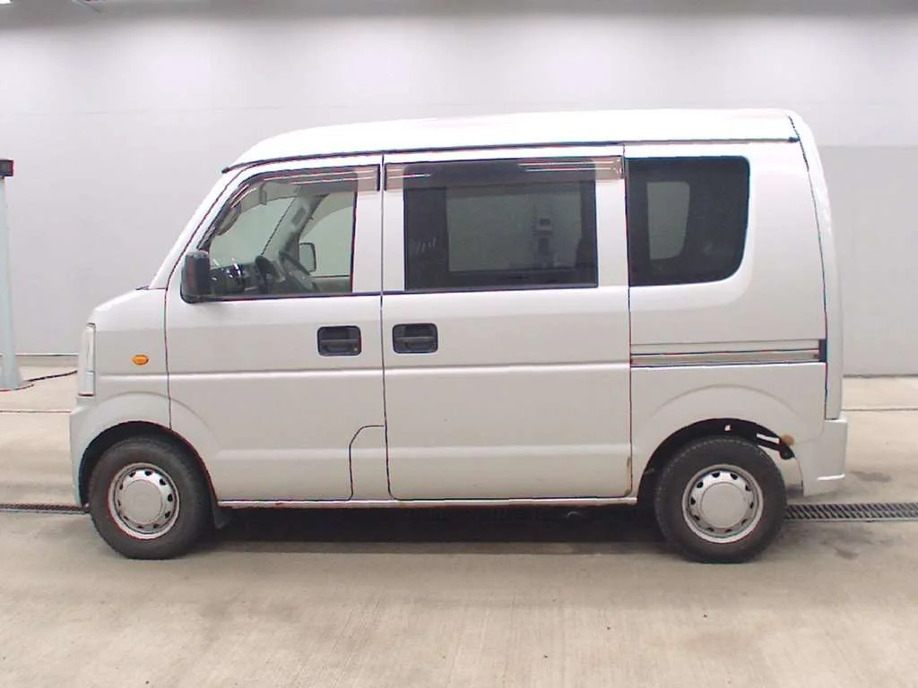 Mitsubishi Minicab  с аукциона в Японии
