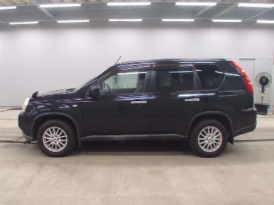 NISSAN X-TRAIL 4