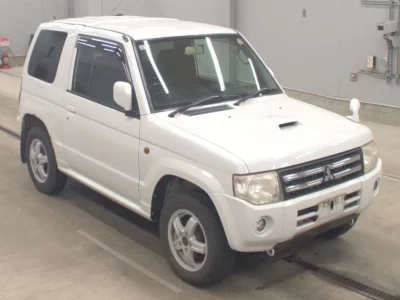 Mitsubishi PAJERO MINI
