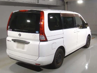 NISSAN SERENA 2