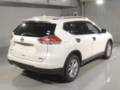 NISSAN X-TRAIL 2