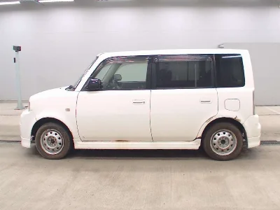 Toyota bB