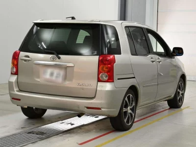 Toyota Raum