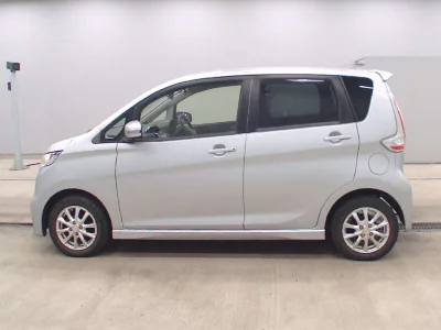Mitsubishi EK CUSTOM