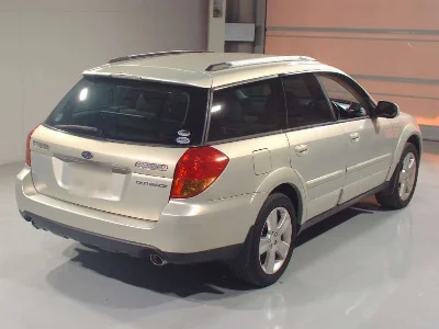 SUBARU OUTBACK 2