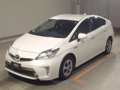 Toyota Prius PHV