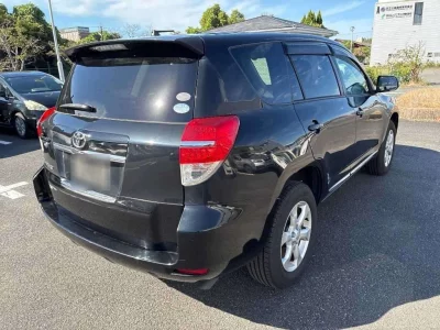 Toyota Vanguard