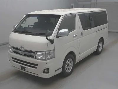 TOYOTA REGIUS VAN 1