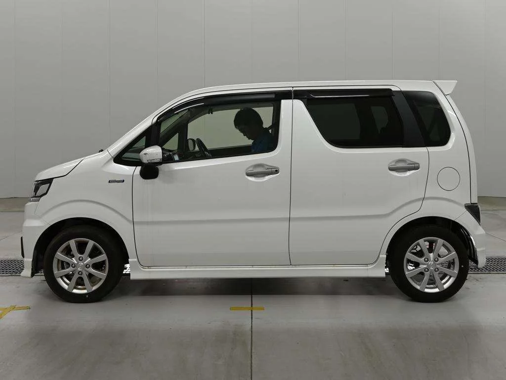 Suzuki Wagon R Custom  с аукциона в Японии