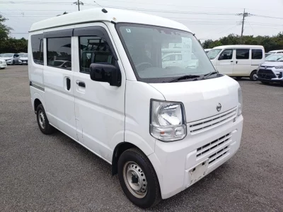 NISSAN CLIPPER VAN 3