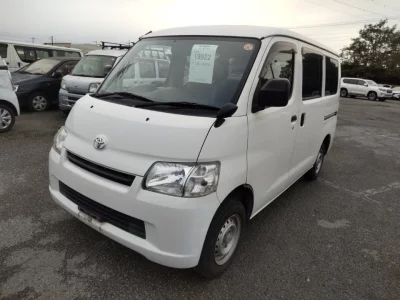 Toyota LiteAce Van