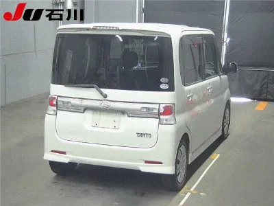DAIHATSU TANTO 2