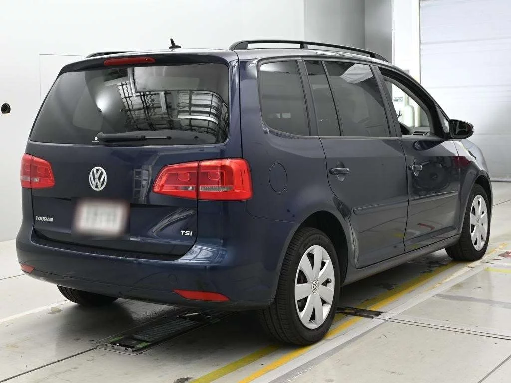 Volkswagen Touran  с аукциона в Японии
