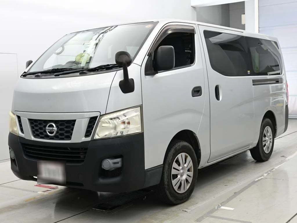 Nissan NV350 Caravan 2013