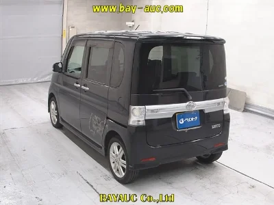 DAIHATSU TANTO 2