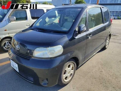 TOYOTA PORTE 1