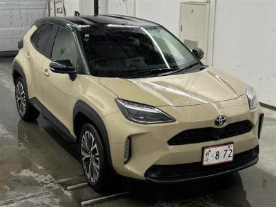 TOYOTA YARIS CROSS 1